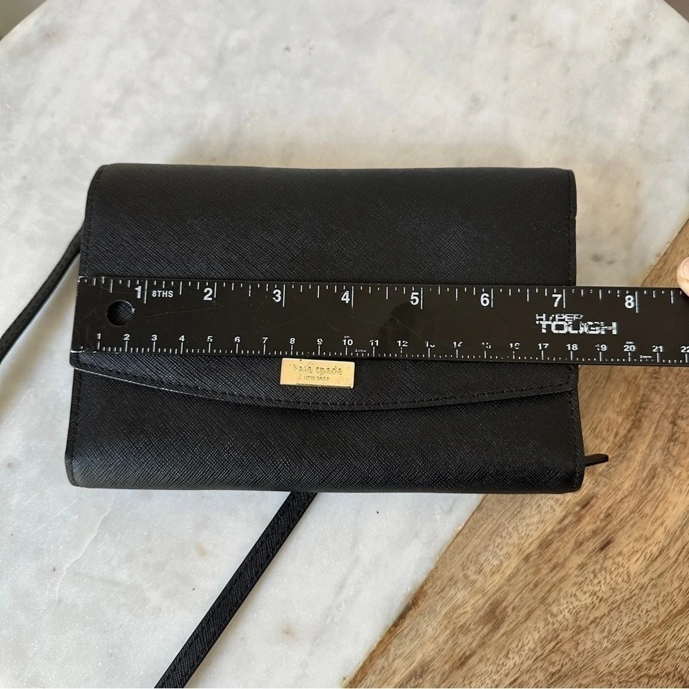 Kate Spade Laurel Way Winni Black genuine Black Leather Crossbody Clutch Wallet